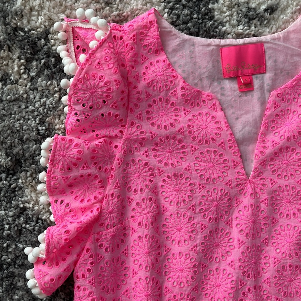 Lilly Pulitzer Eyelet Dress- size small - Picture 2 of 4